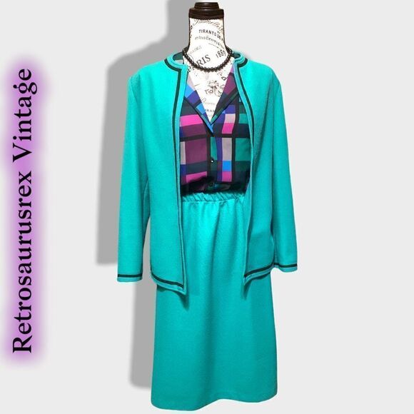 Vintage Funky Two Piece Green Power Suit Skirt Set, Large - Picture 4 of 7